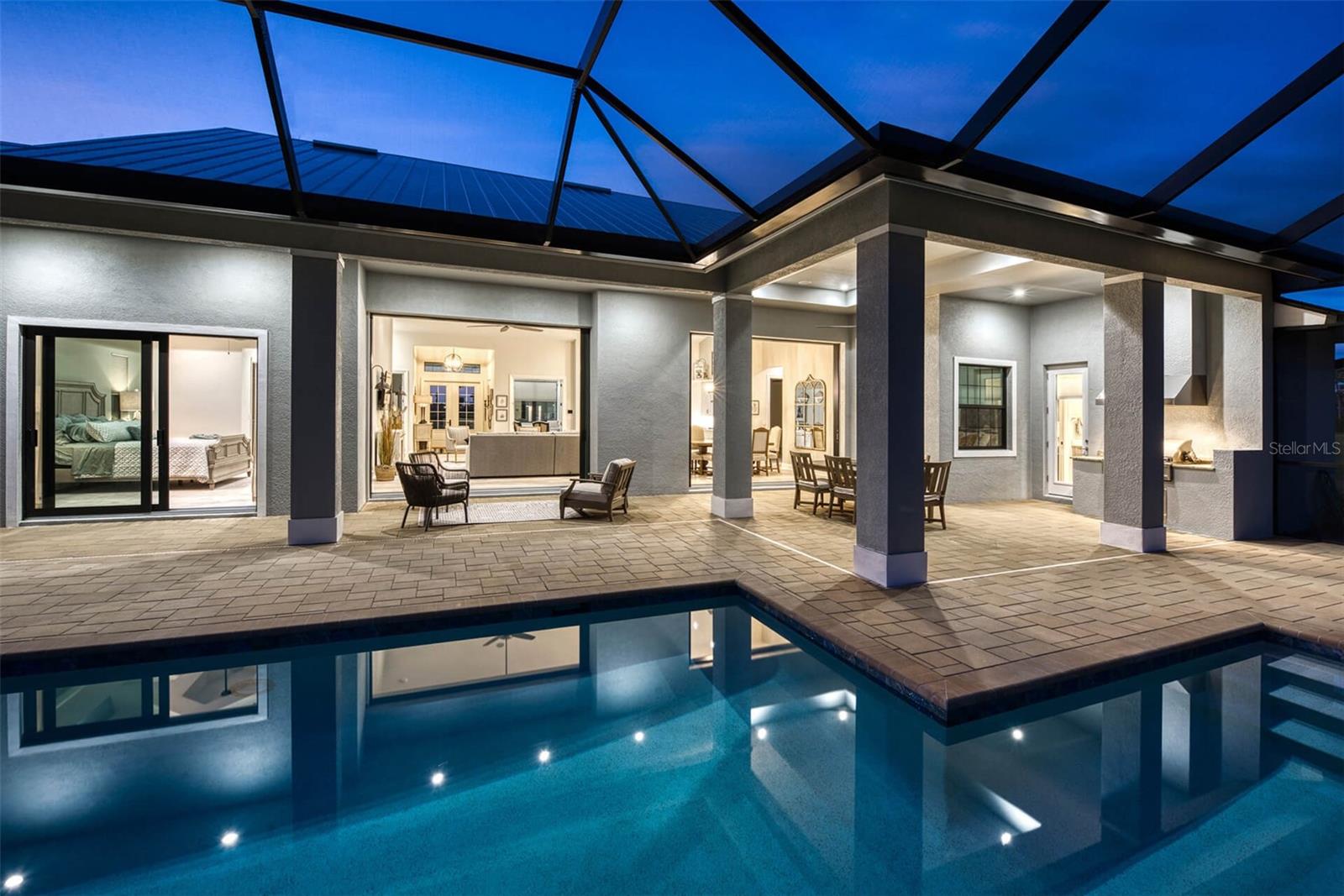 SANCTUARY COVE - Residential