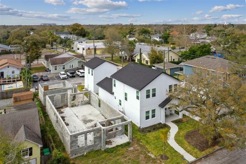 A home in TAMPA