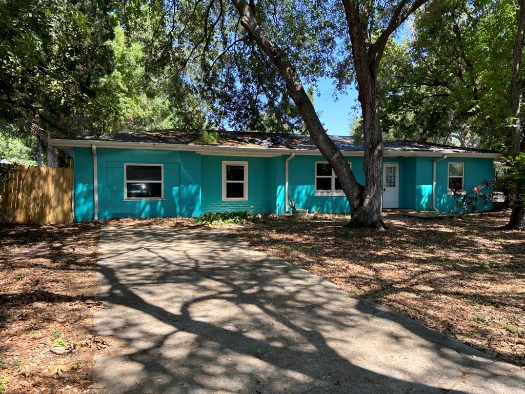 Photo of 264 14th Street NW, Largo, FL 33770 (MLS # TB8504529)