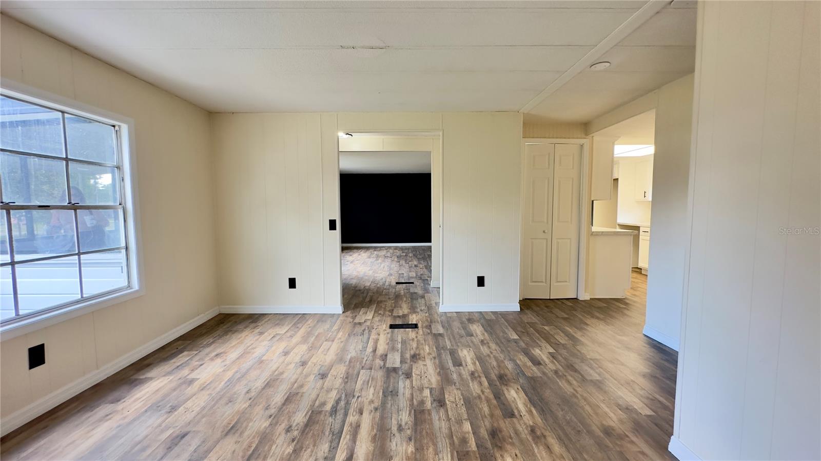 SILVER SPGS VILLAGE - Residential