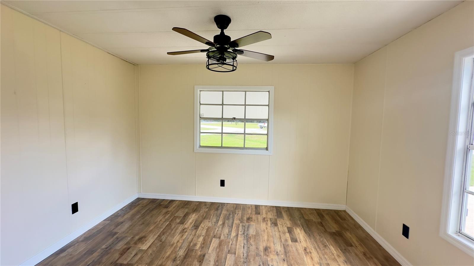 SILVER SPGS VILLAGE - Residential