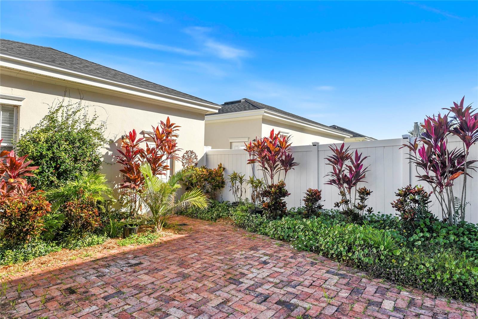 BALDWIN PARK 6 - Residential Lease