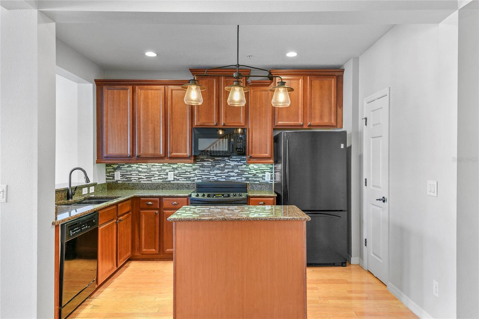 BALDWIN PARK 6 - Residential Lease