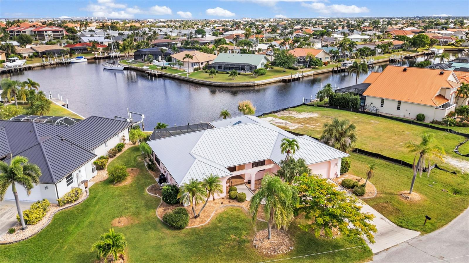 PUNTA GORDA ISLES SEC 06 - Residential