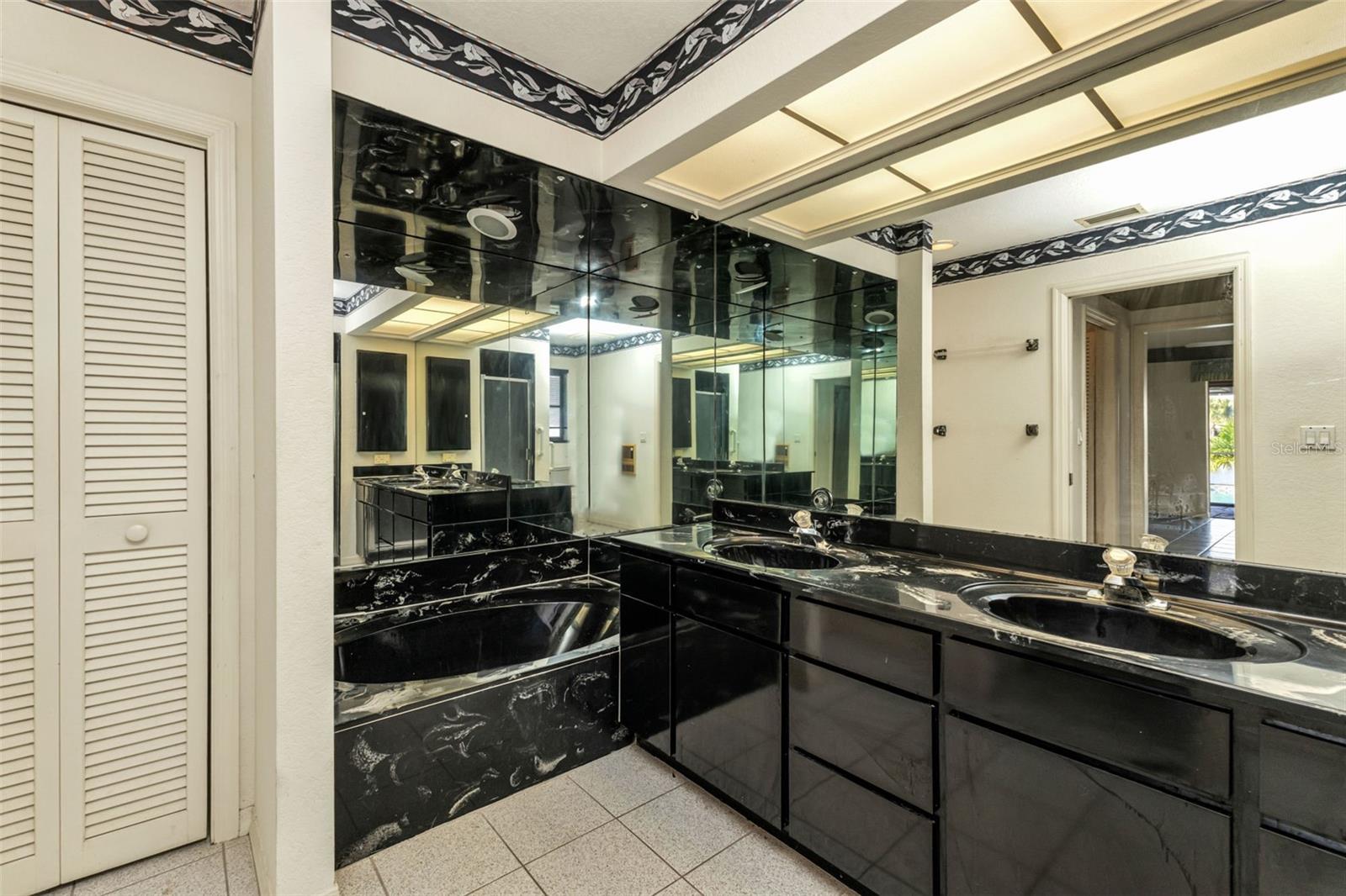 PUNTA GORDA ISLES SEC 06 - Residential