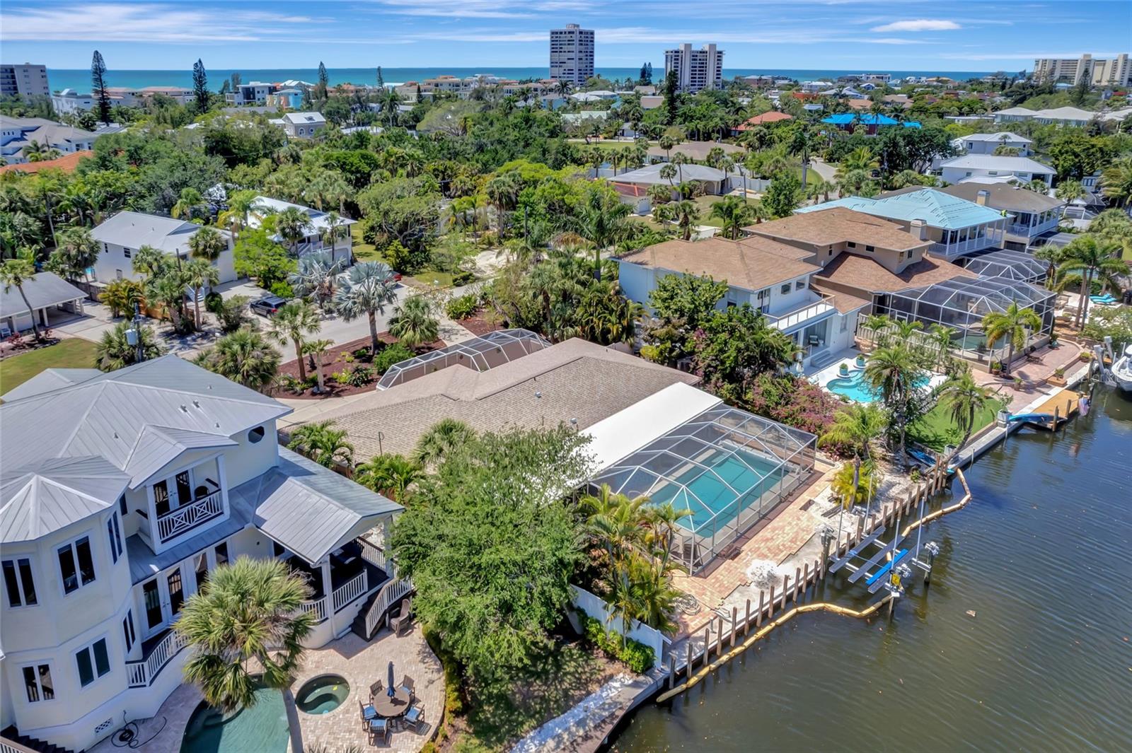 SARASOTA BEACH - Residential