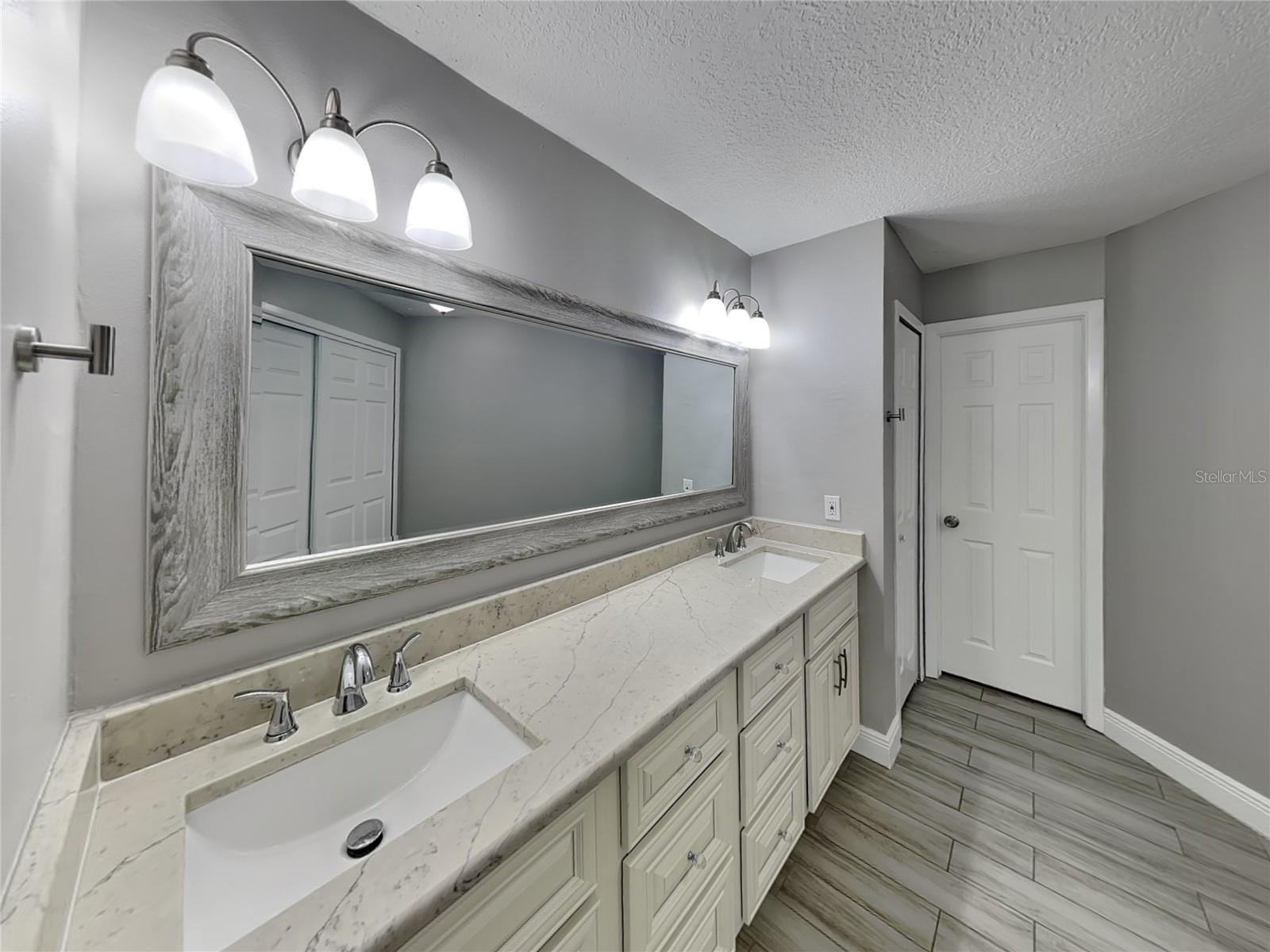 DEER RUN UNIT 10 - Residential Lease