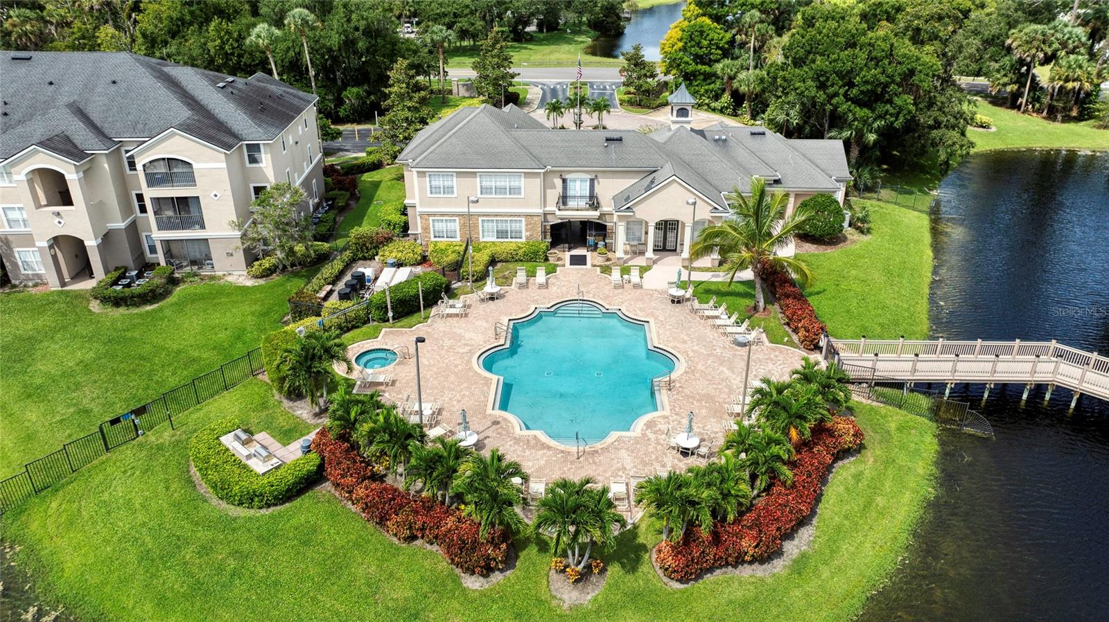 VILLAGGIO ON LAKES - Residential