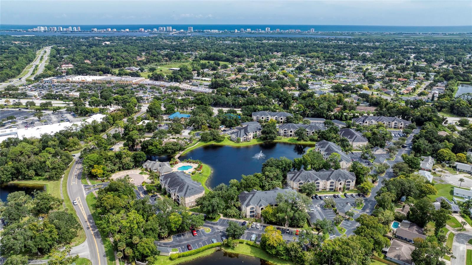 VILLAGGIO ON LAKES - Residential