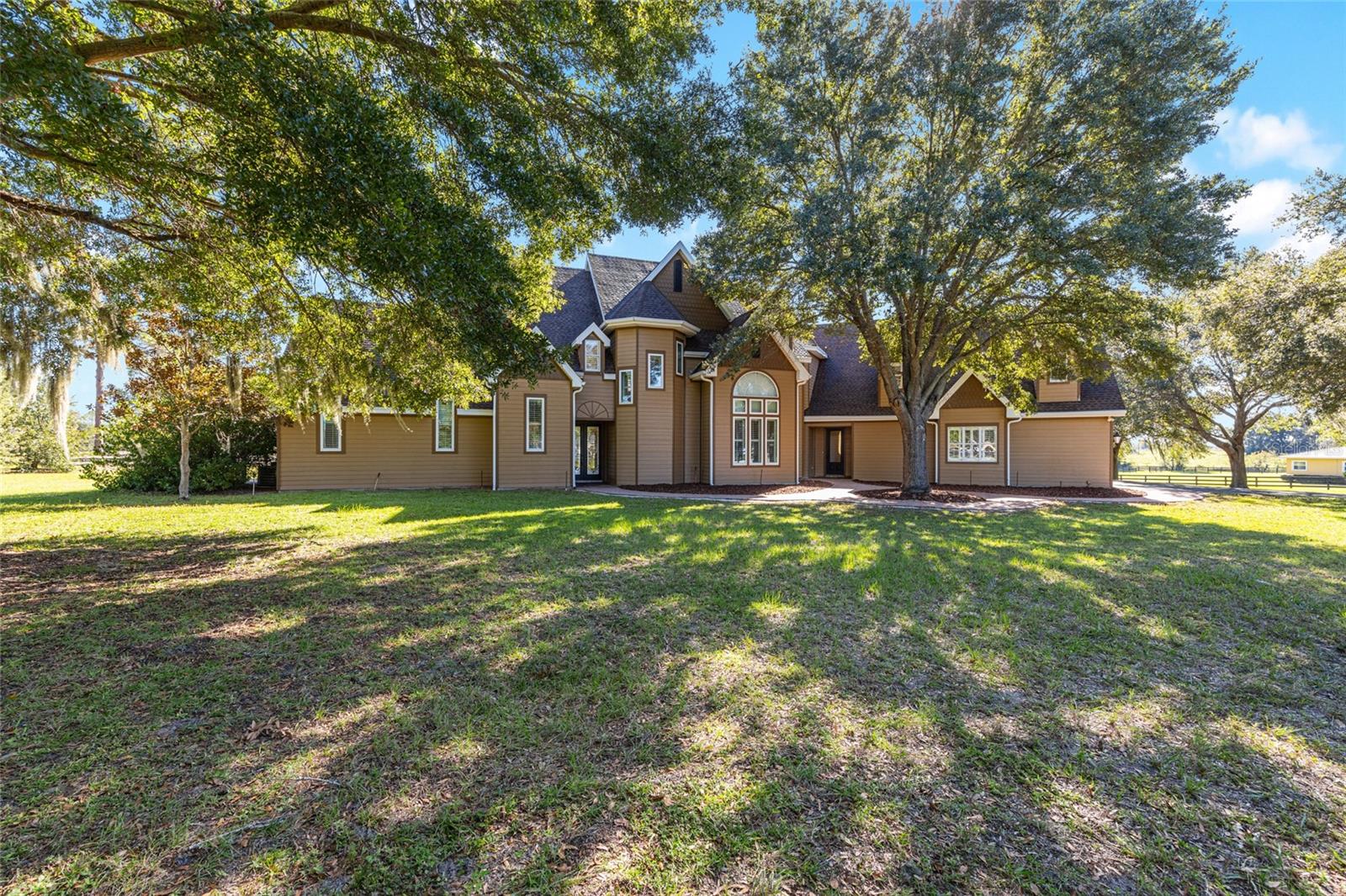 SADDLEBROOK EQUESTRIAN PARK - Residential