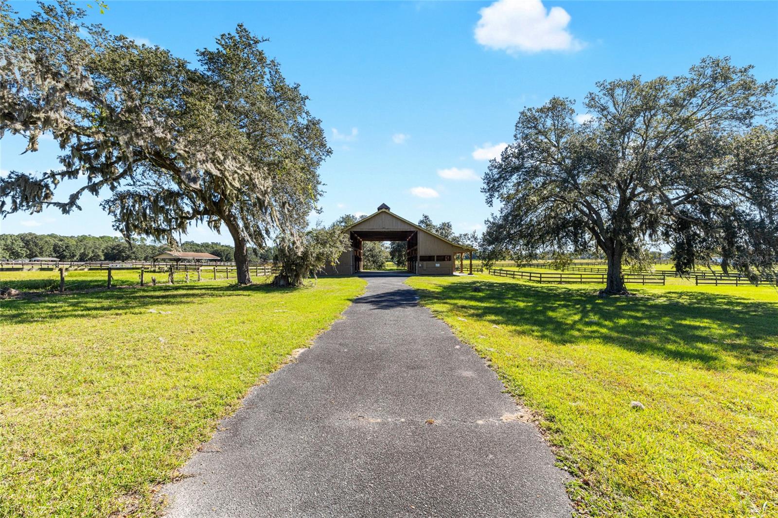 SADDLEBROOK EQUESTRIAN PARK - Residential