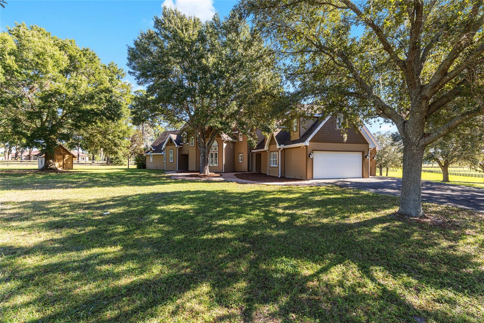 SADDLEBROOK EQUESTRIAN PARK - Residential