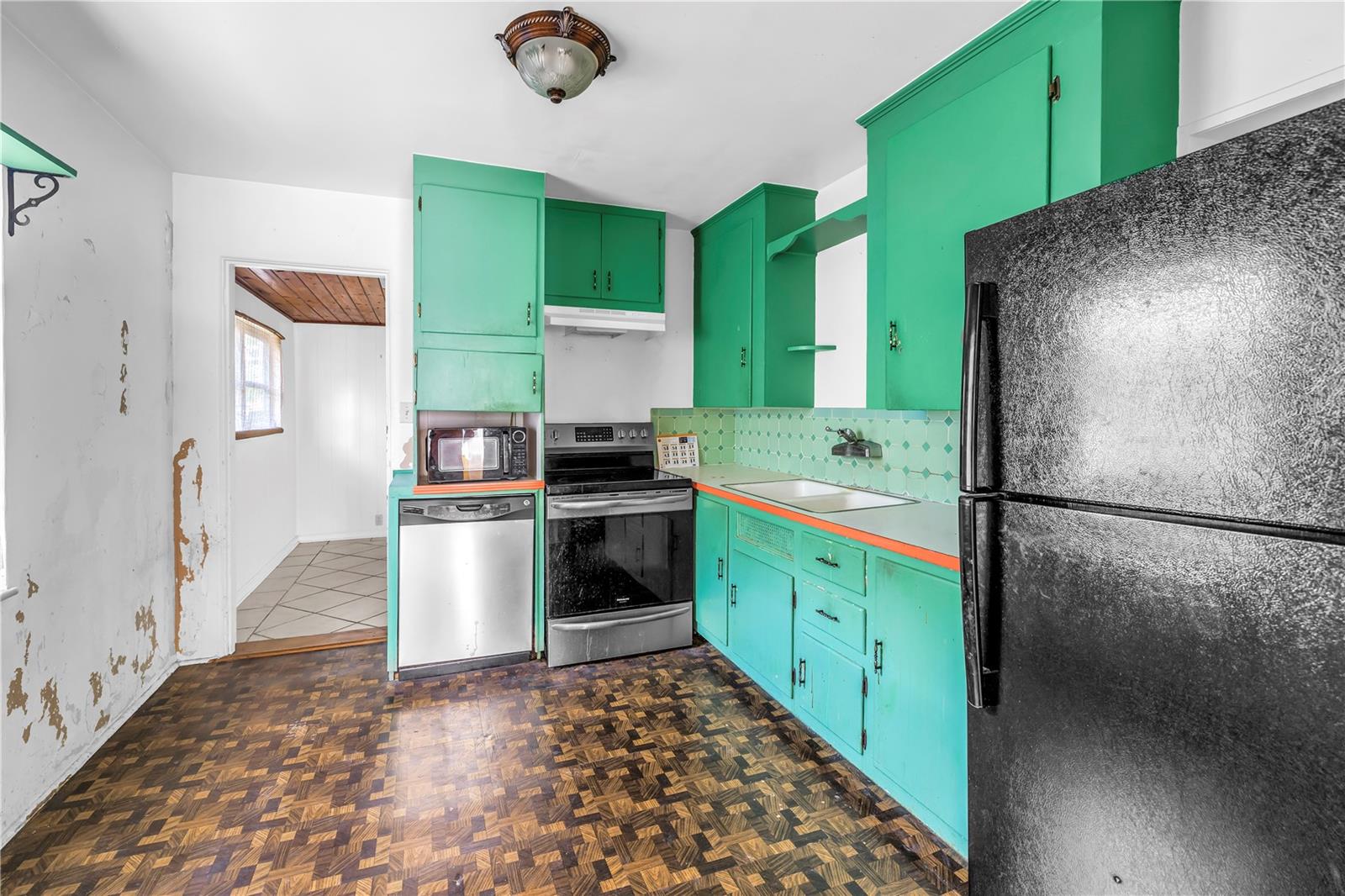 EUCLID GROVE 1ST ADD - Residential