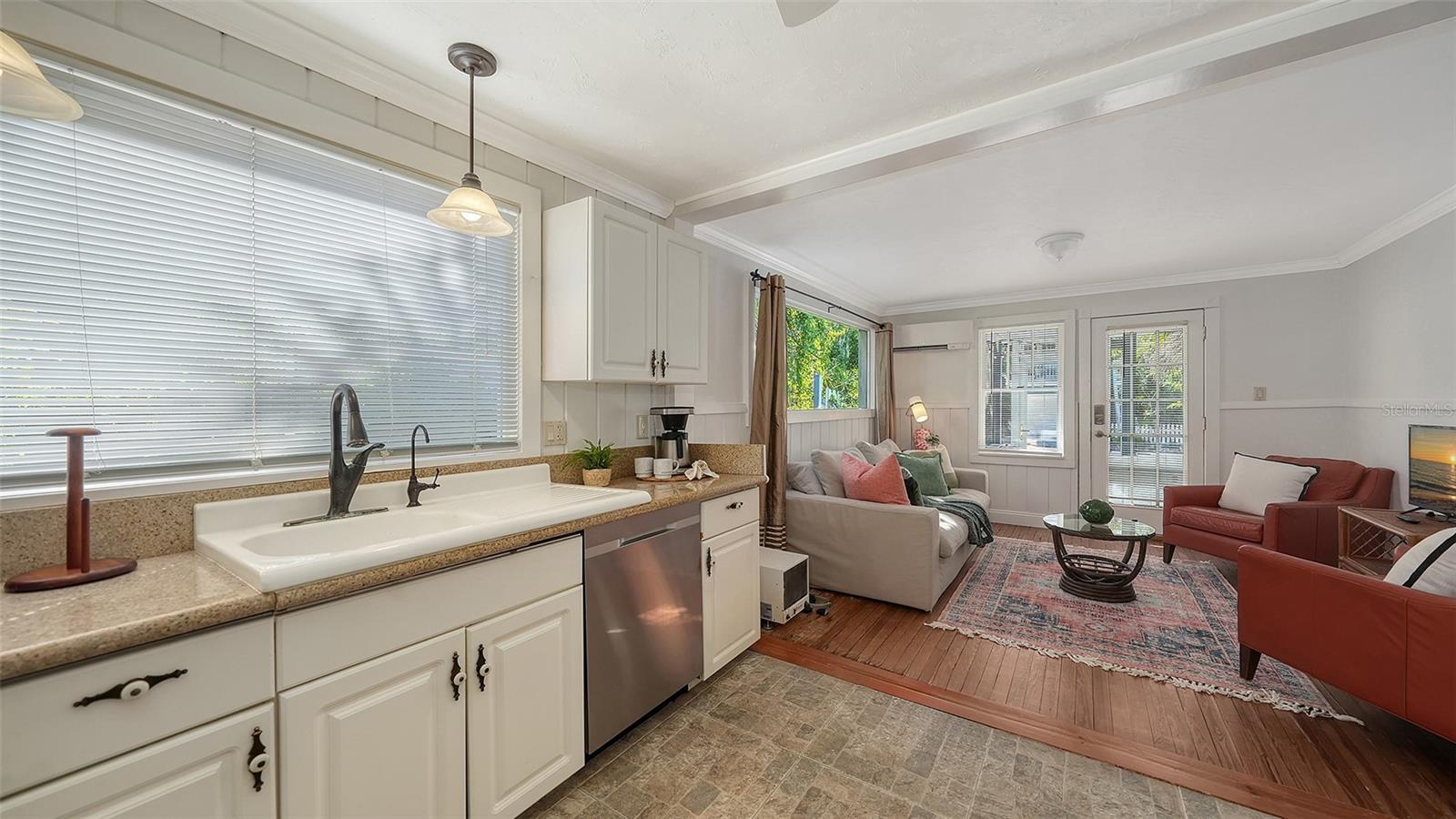 MARBLES W O CORR OF - Residential