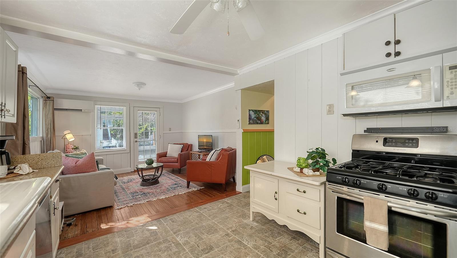 MARBLES W O CORR OF - Residential