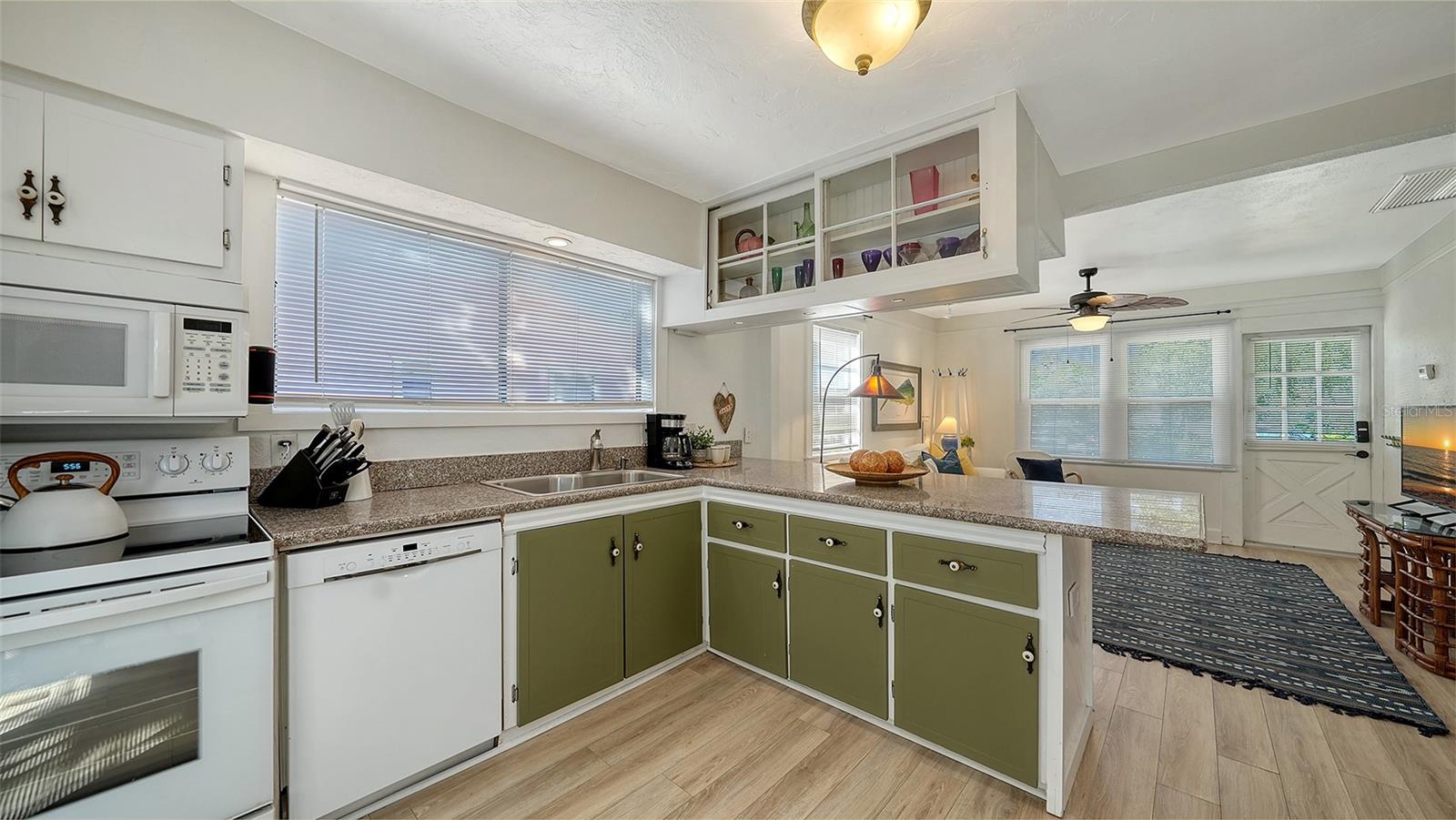 MARBLES W O CORR OF - Residential