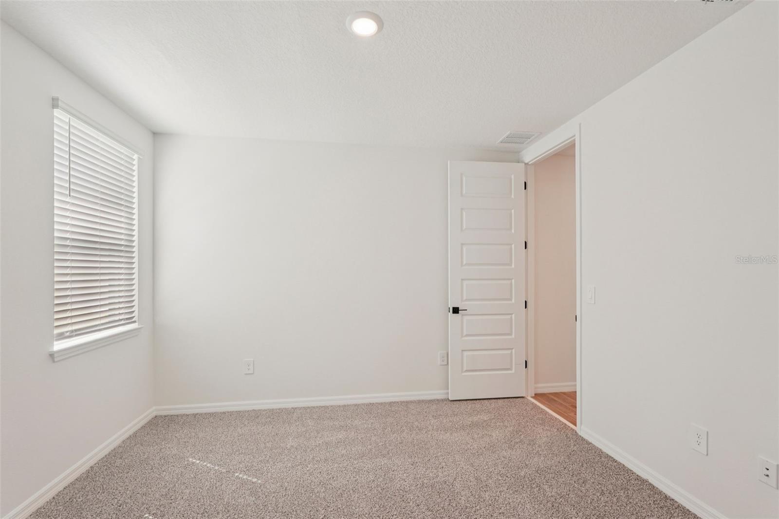 OAKFIELD TRAILS - Residential