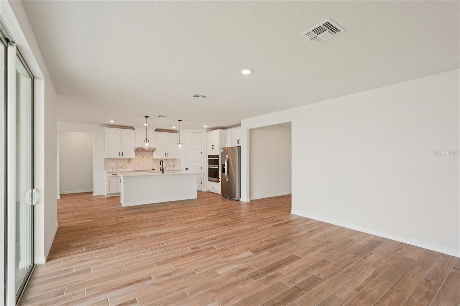 OAKFIELD TRAILS - Residential