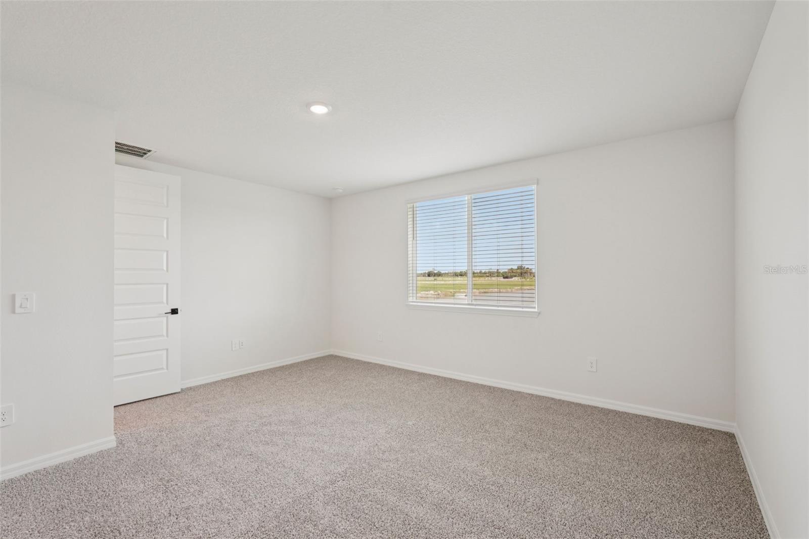OAKFIELD TRAILS - Residential