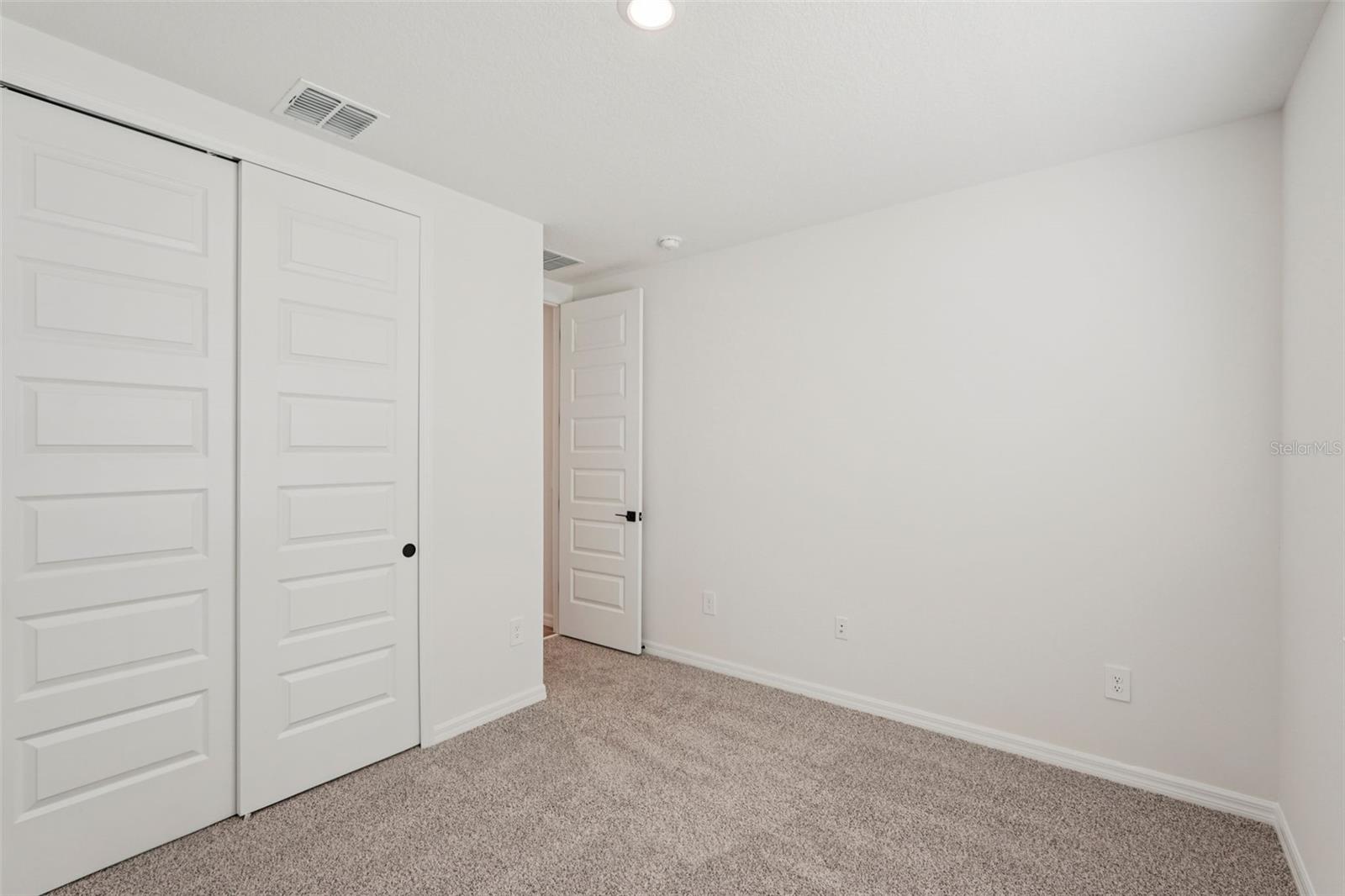 OAKFIELD TRAILS - Residential