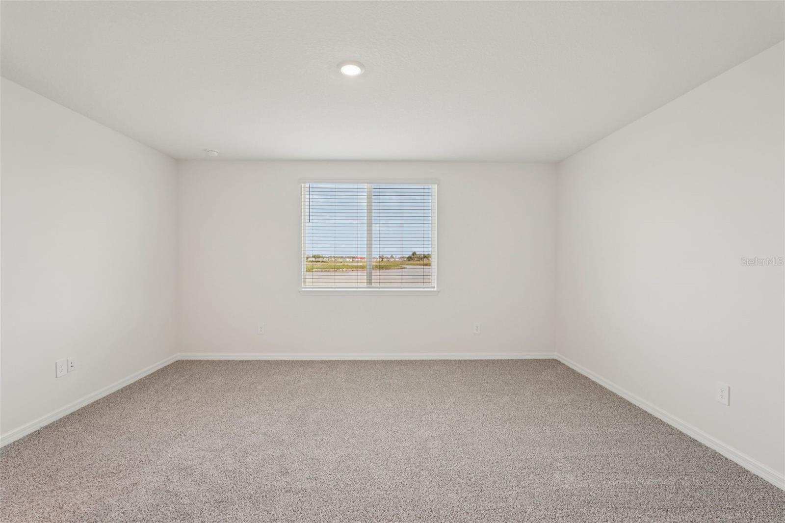 OAKFIELD TRAILS - Residential