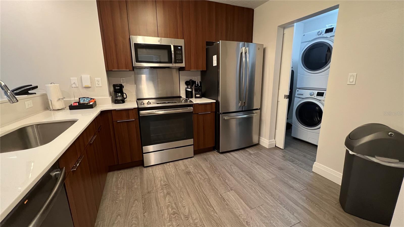14501 GROVE RESORT AVENUE 2233
