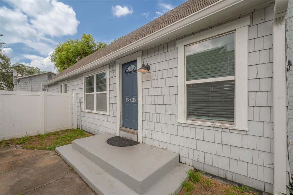 Photo of 405 E Cayuga Street, Tampa, FL 33603 (MLS # TB8534084)