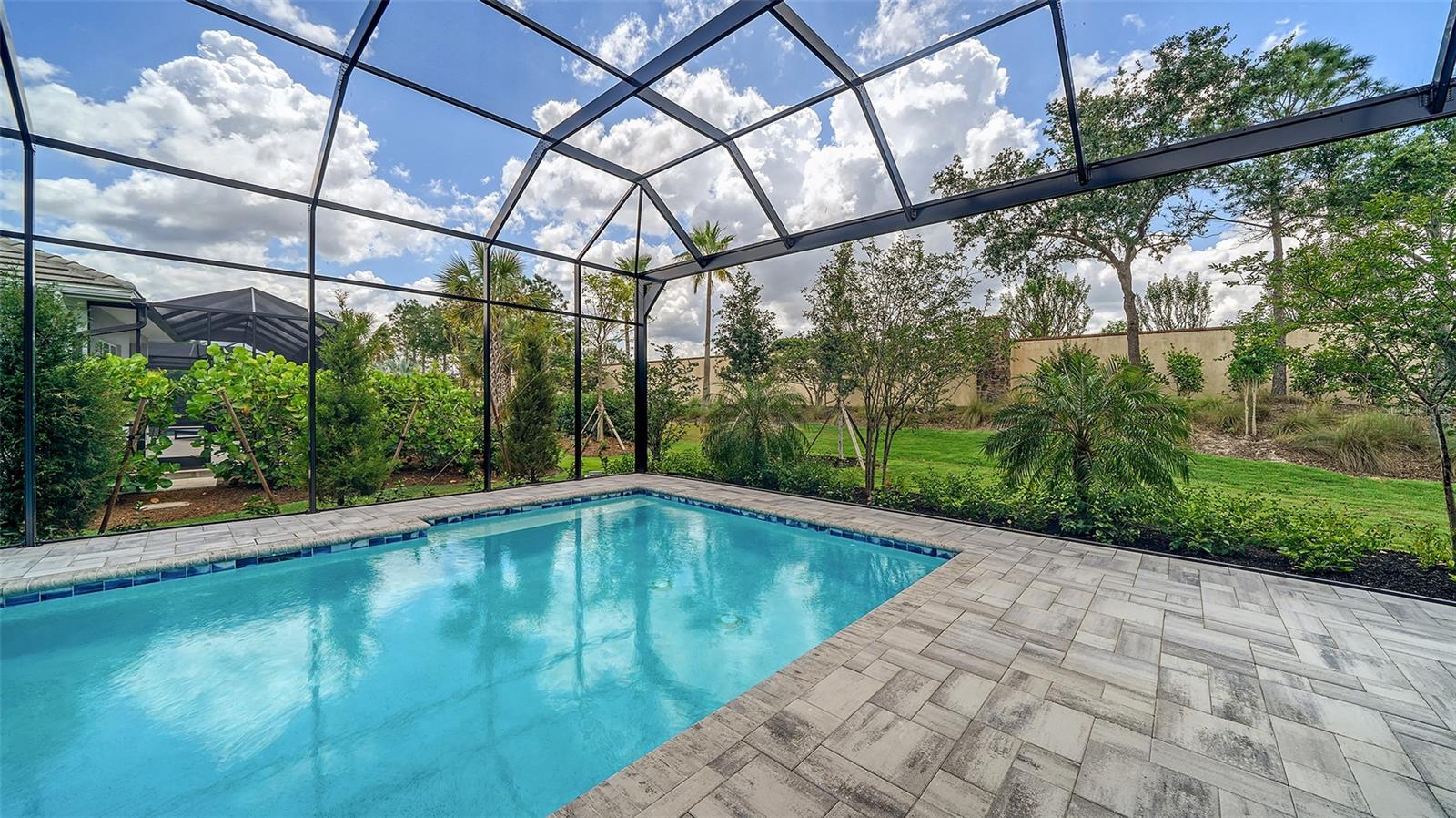 LAKE CLUB PH I - Residential