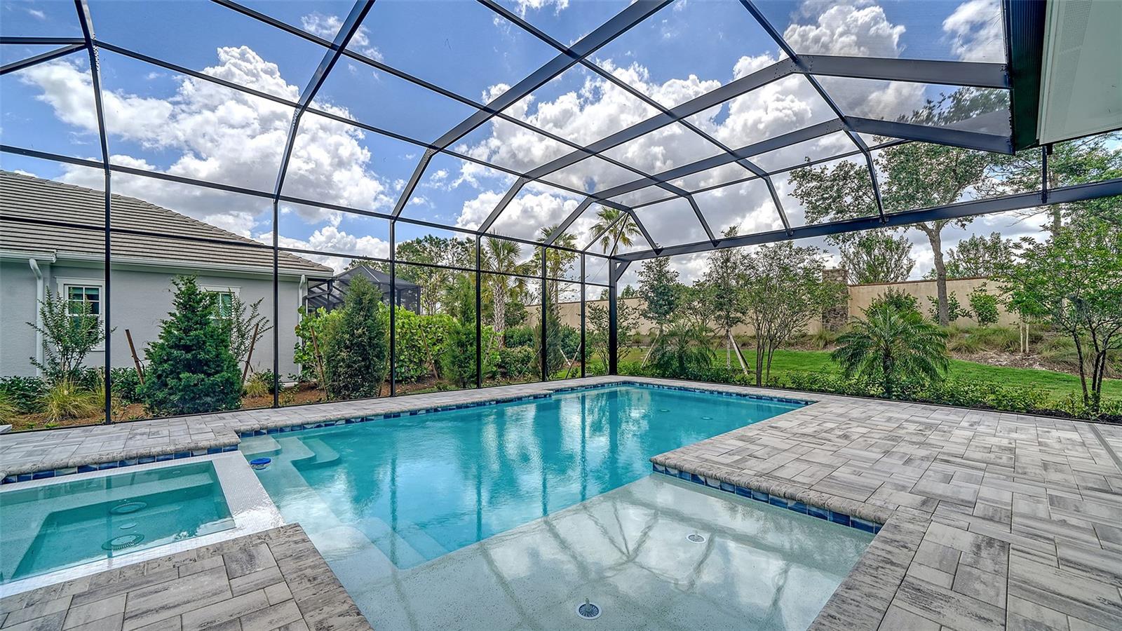 LAKE CLUB PH I - Residential