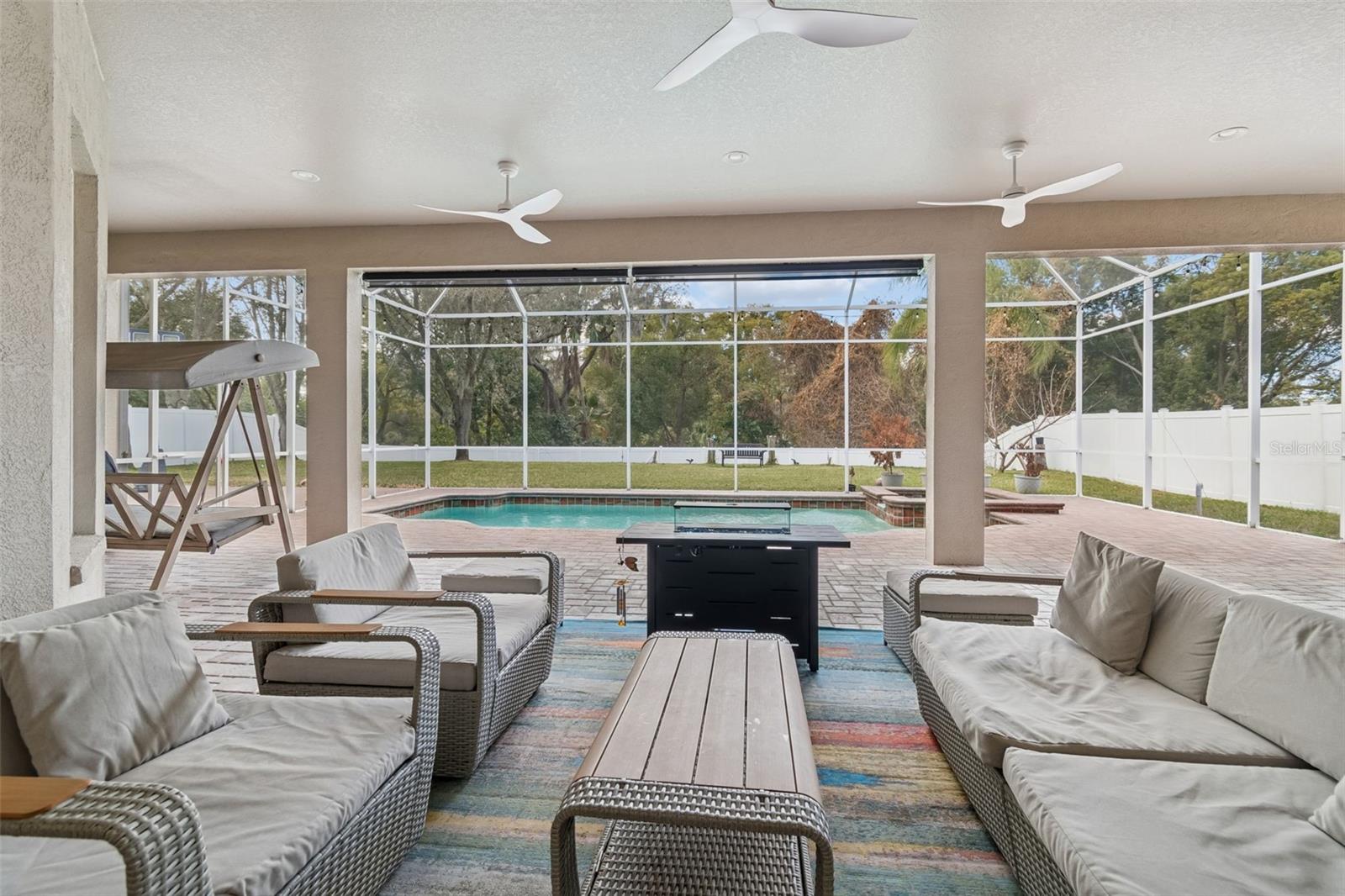 HILLSIDE - Residential