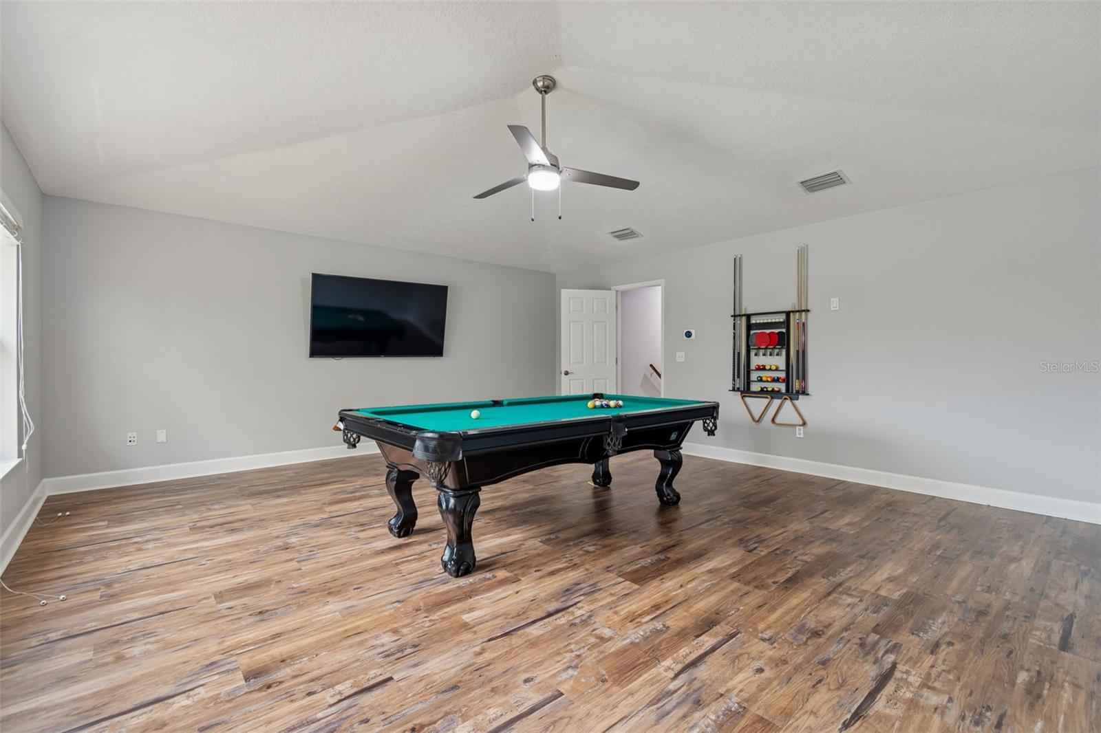 HILLSIDE - Residential