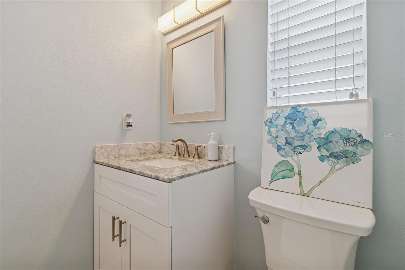 HILLSIDE - Residential