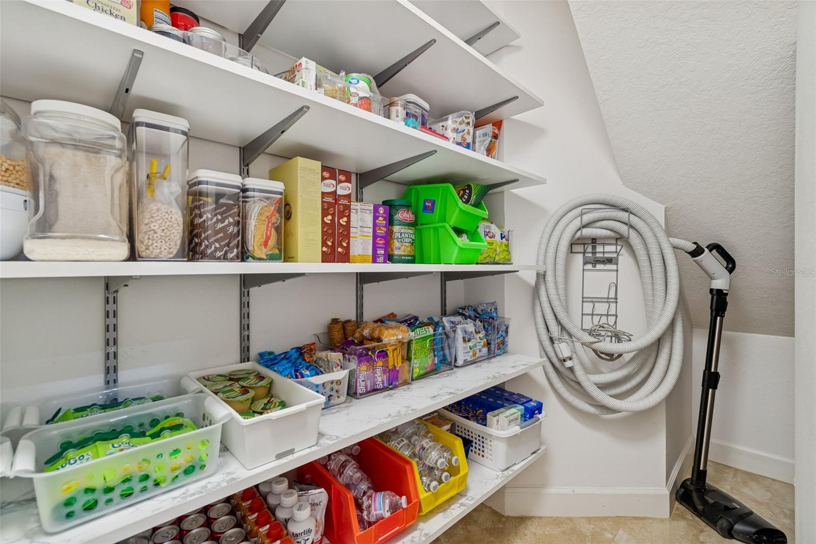 HILLSIDE - Residential