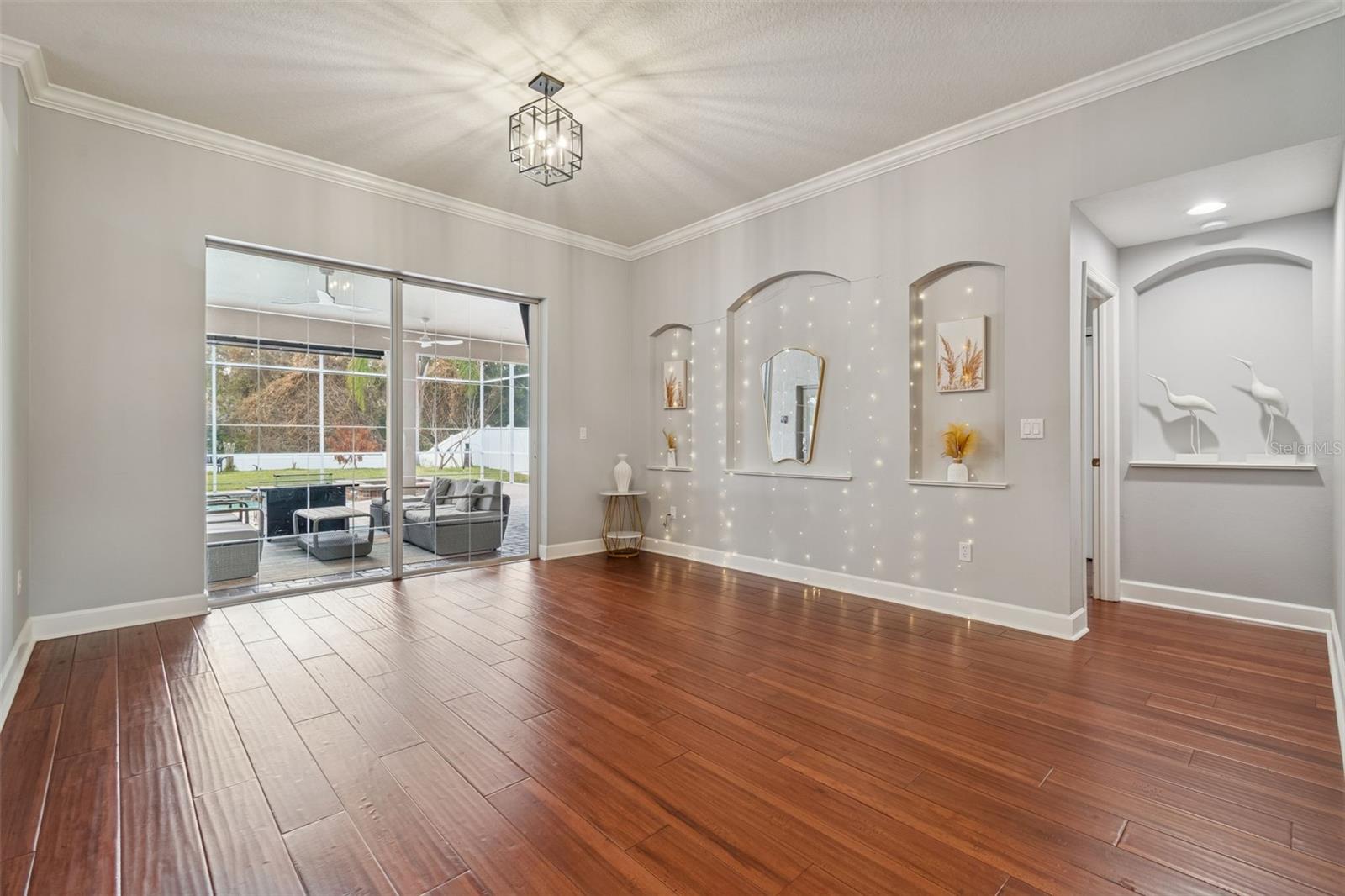 HILLSIDE - Residential