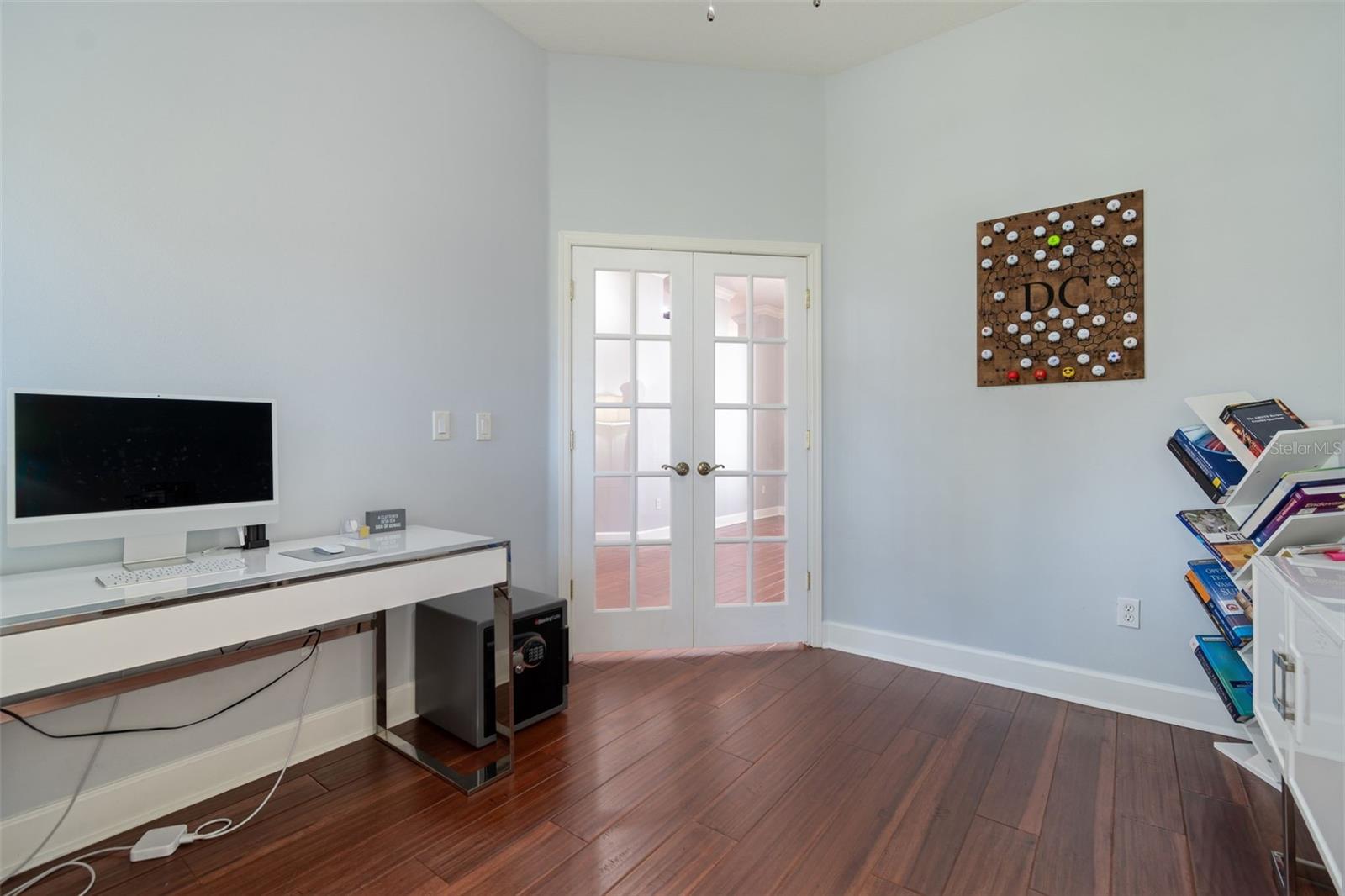 HILLSIDE - Residential