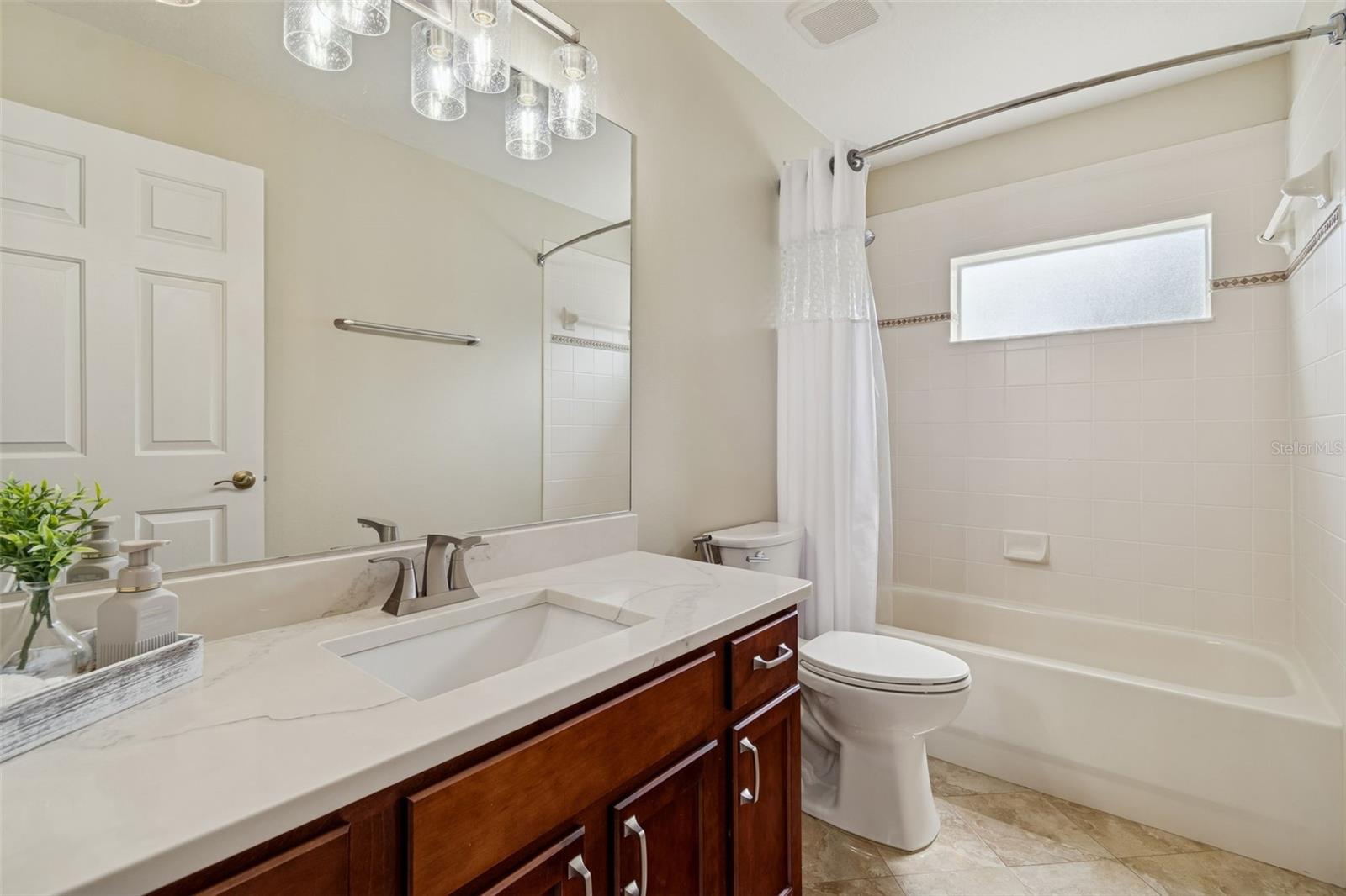 HILLSIDE - Residential