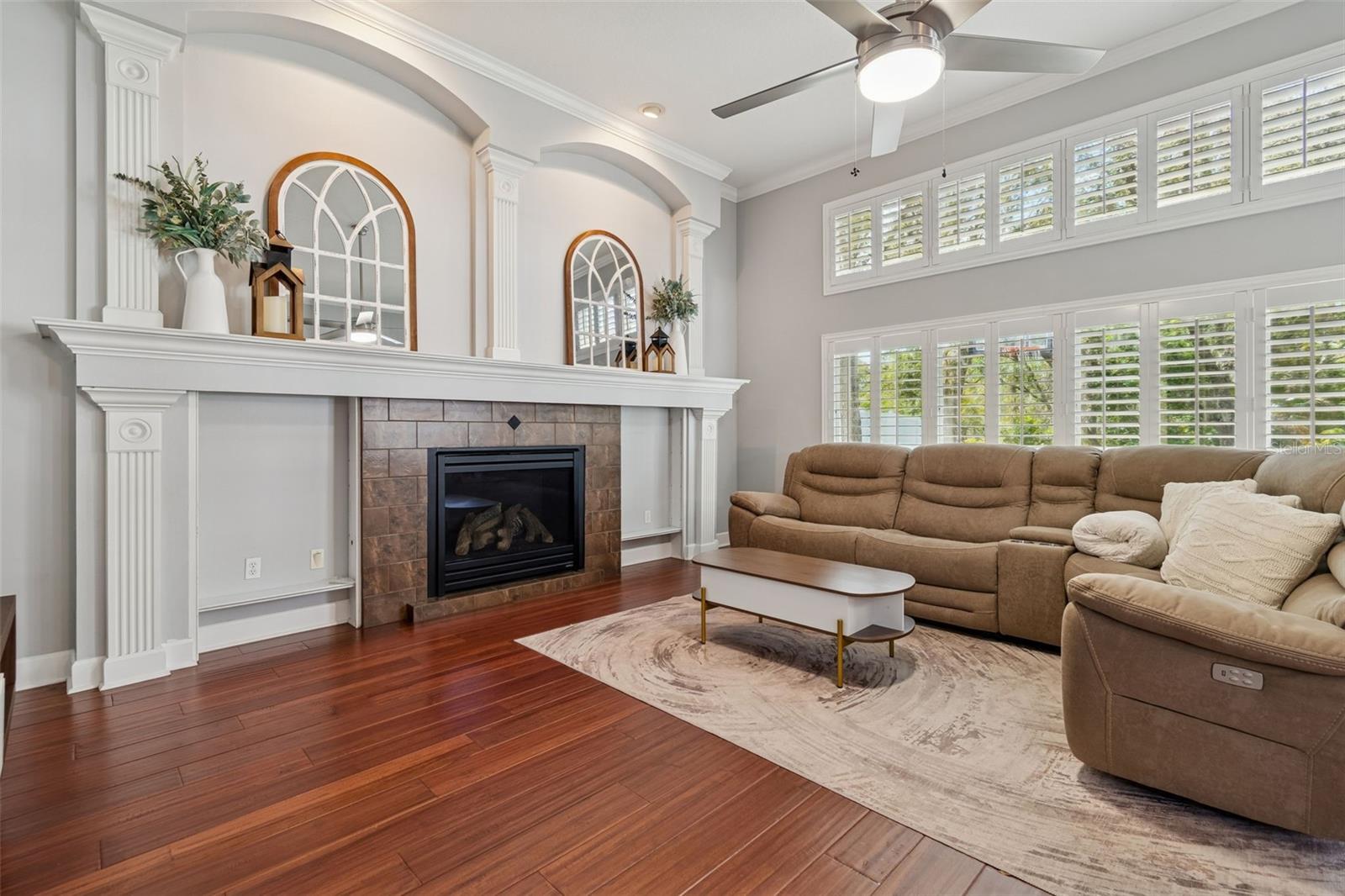 HILLSIDE - Residential