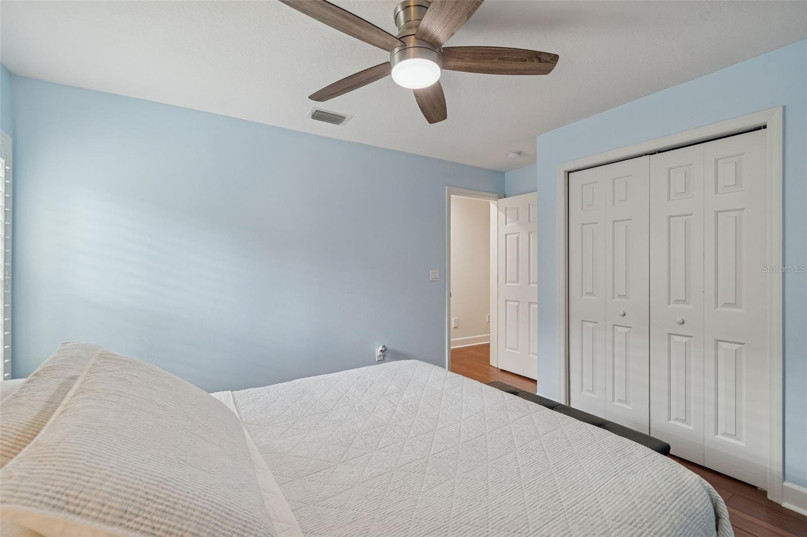 HILLSIDE - Residential