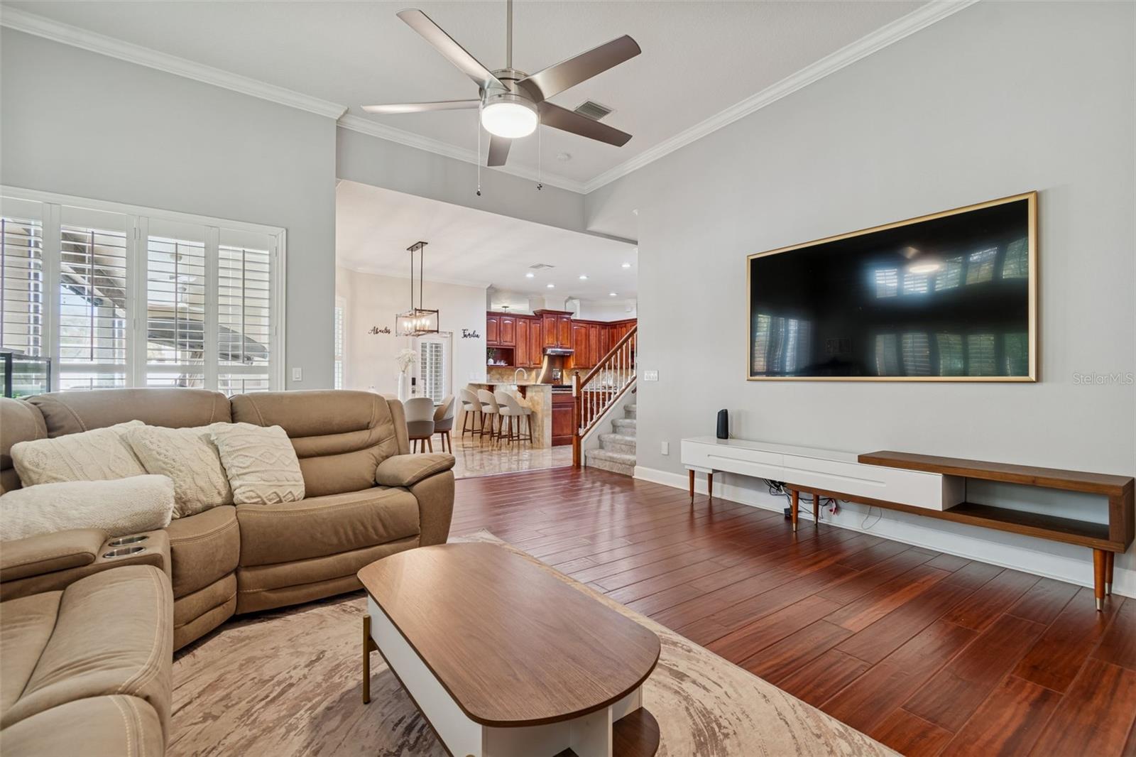 HILLSIDE - Residential