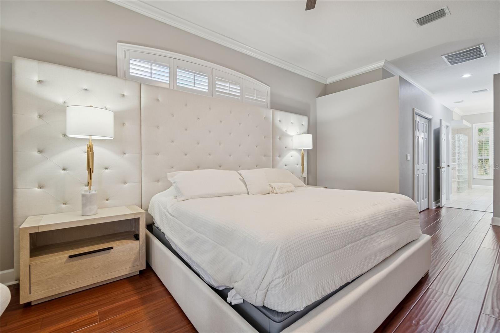 HILLSIDE - Residential