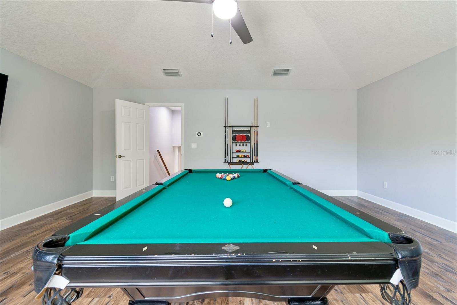 HILLSIDE - Residential