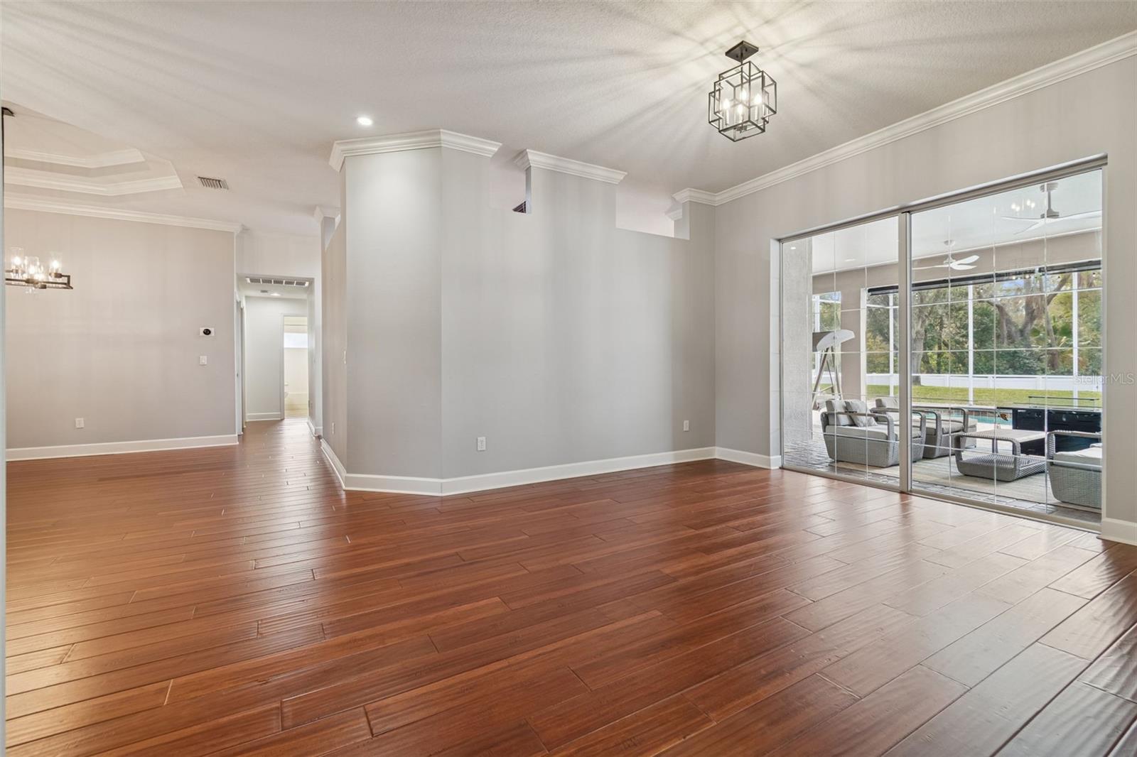 HILLSIDE - Residential