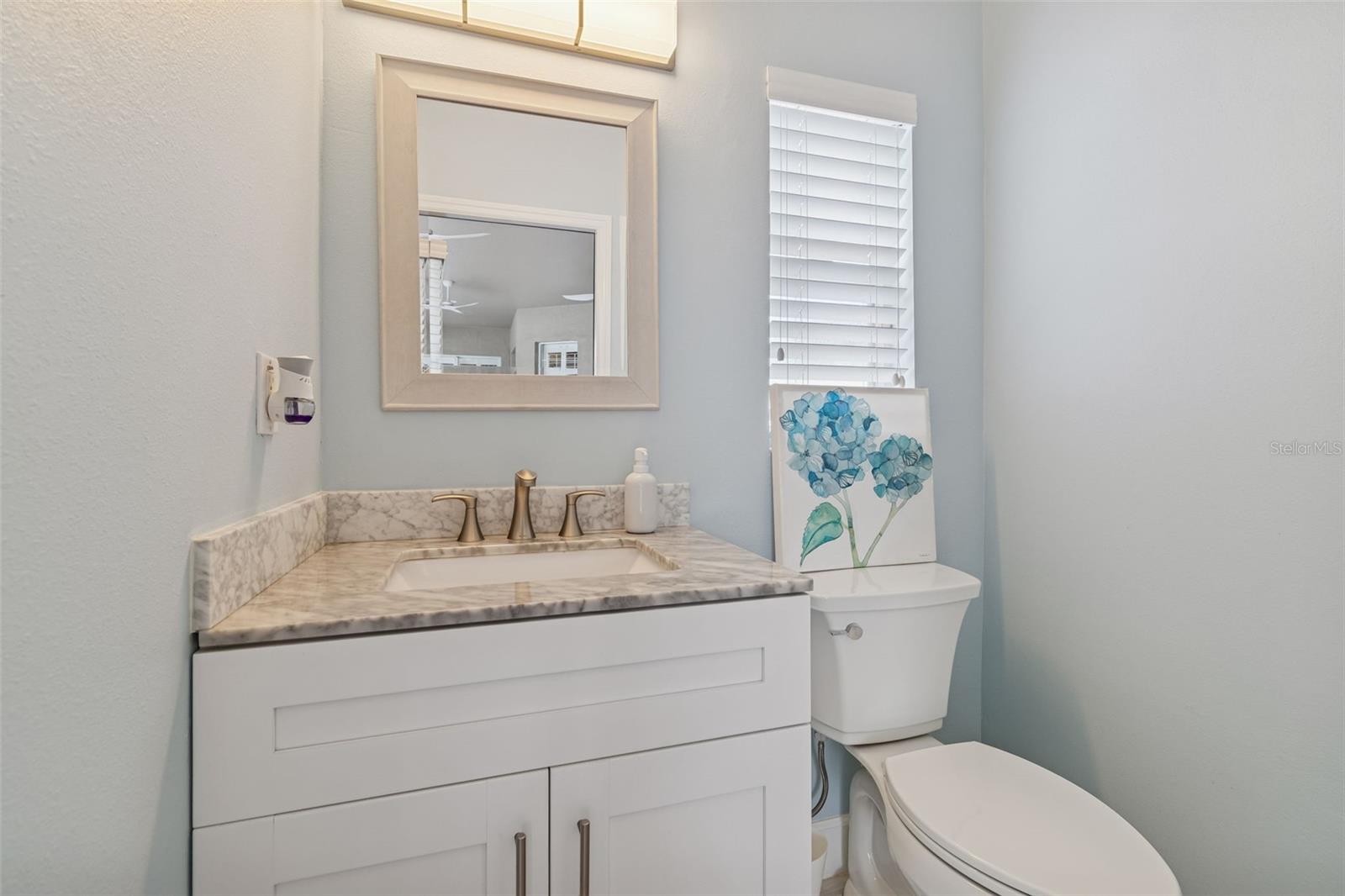 HILLSIDE - Residential