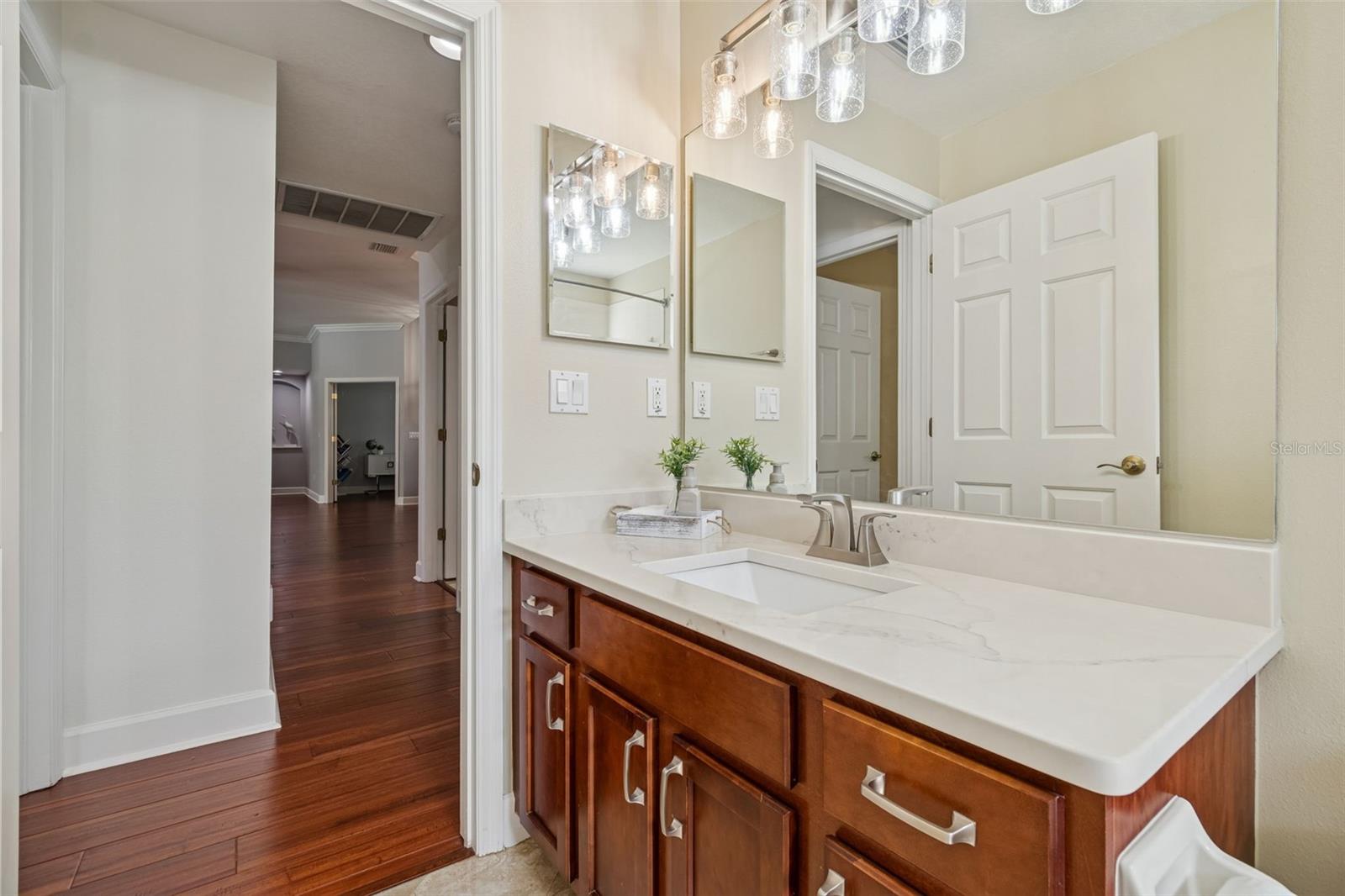 HILLSIDE - Residential