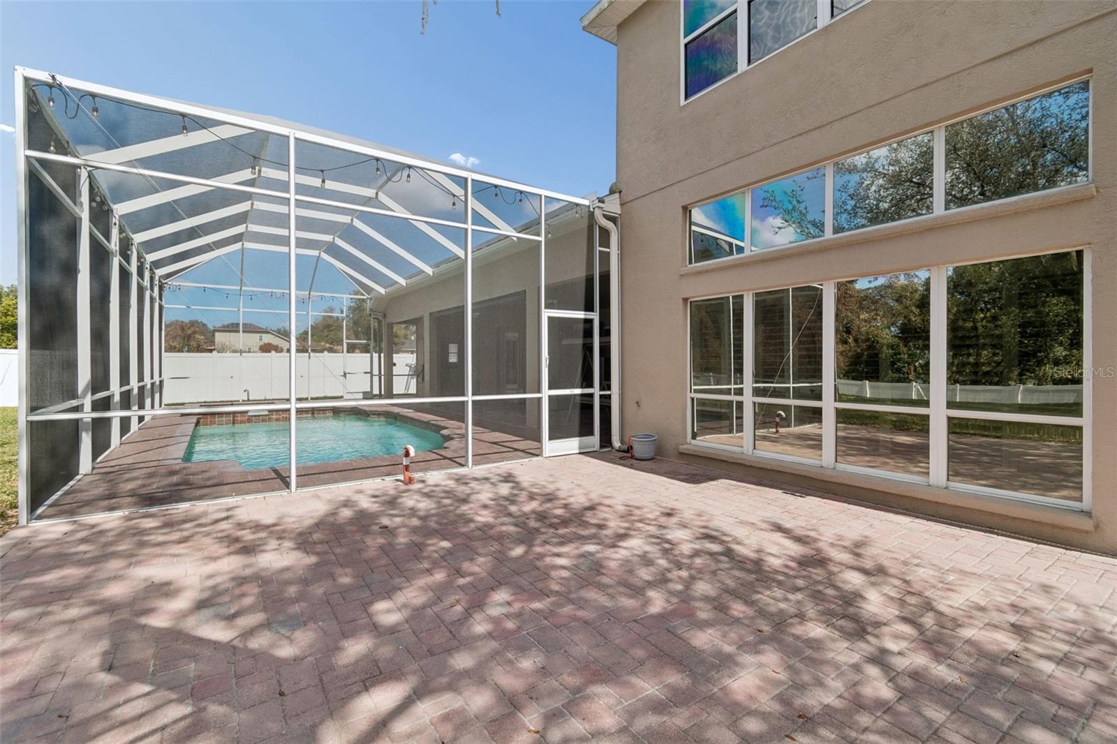 HILLSIDE - Residential