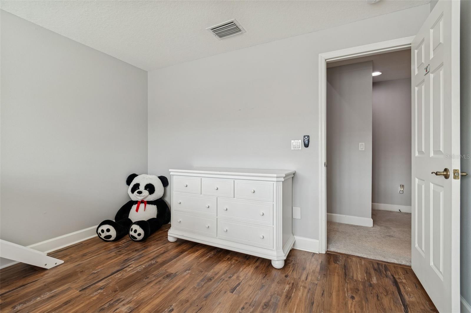 HILLSIDE - Residential