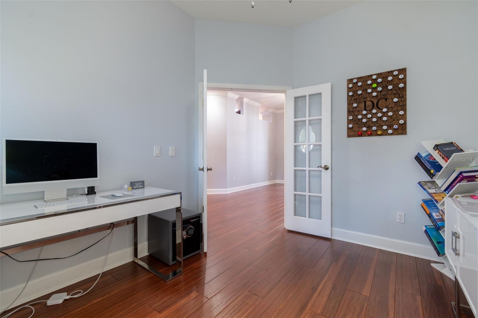 HILLSIDE - Residential