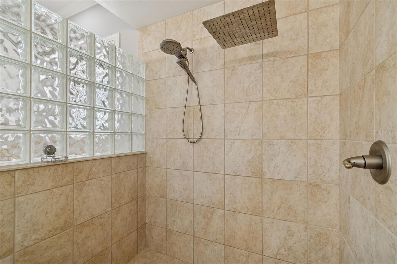 HILLSIDE - Residential