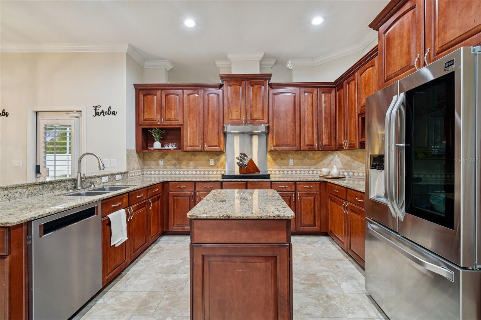 HILLSIDE - Residential