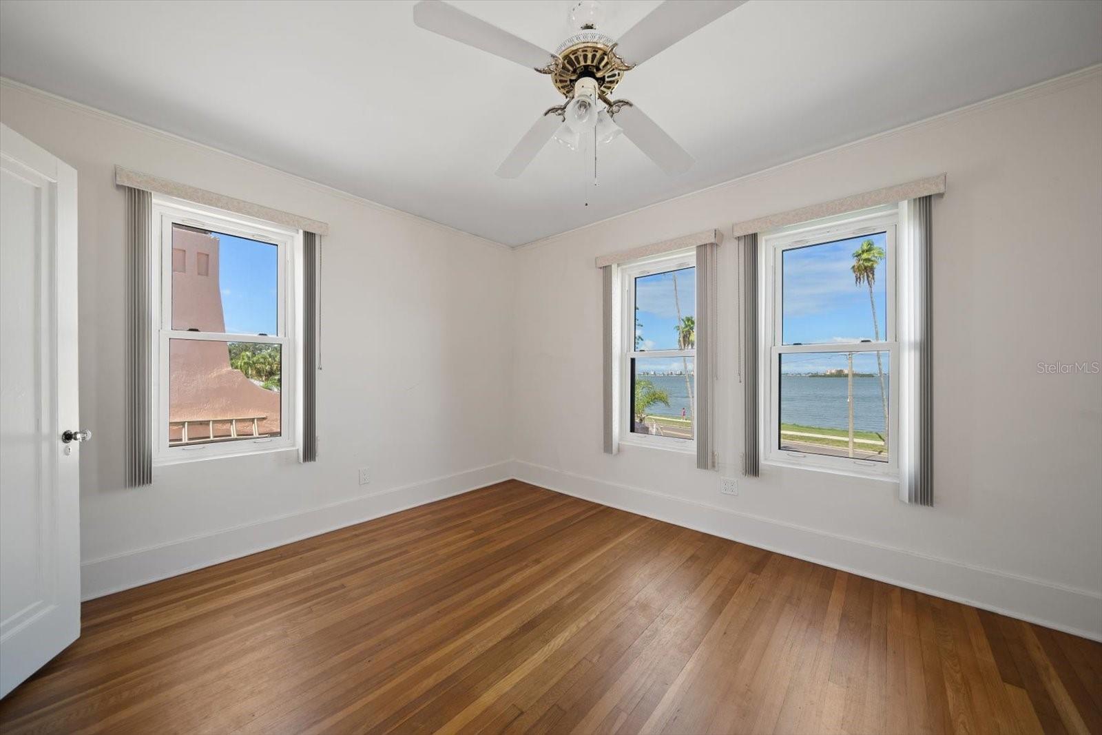 SUNSET BEAUTIFUL - Residential